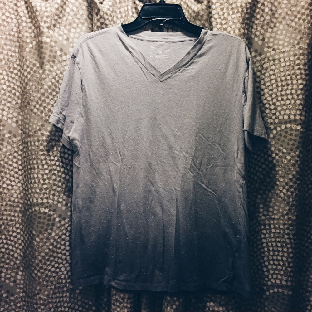 GAP men’s (or unisex) blue v neck medium t shirt
